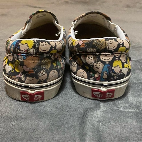 Peanuts × Vans Slip On "The Gang" - Picture 2 of 6